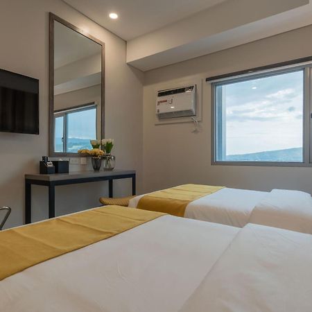Bayfront Hotel Cebu Capitol Site Dış mekan fotoğraf
